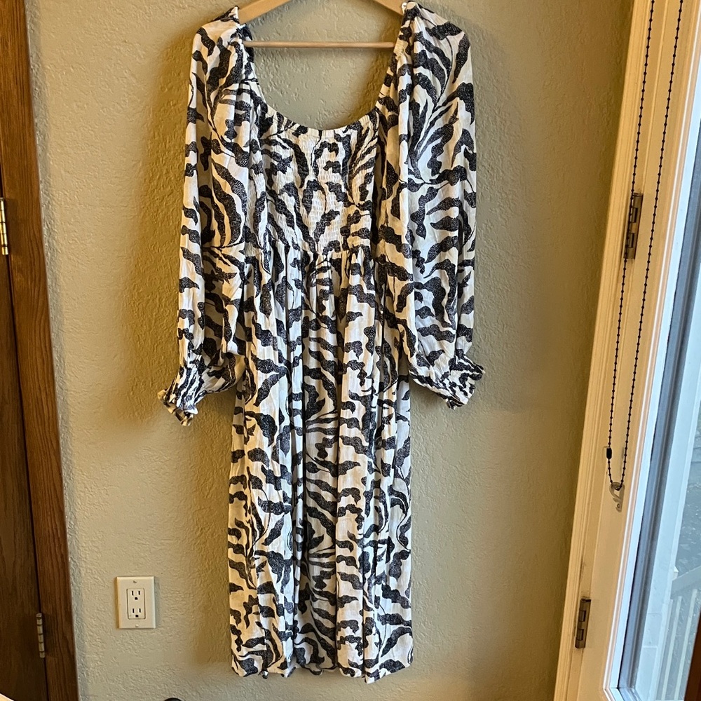 NWT Soaked in Luxury maxi dress